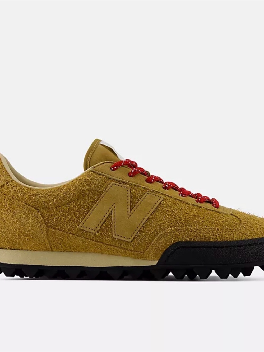 New Balance Gator Run Men's Suede Sneaker in Timberwolf